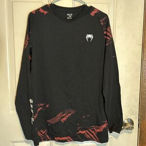 UFC Men’s Size Medium Black/red/silver Long Sleeve Tee #219